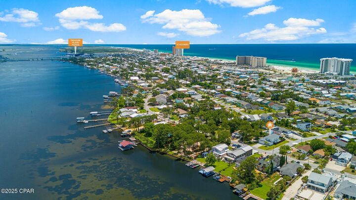 Property Photo:  6431 S Lagoon Drive  FL 32408 