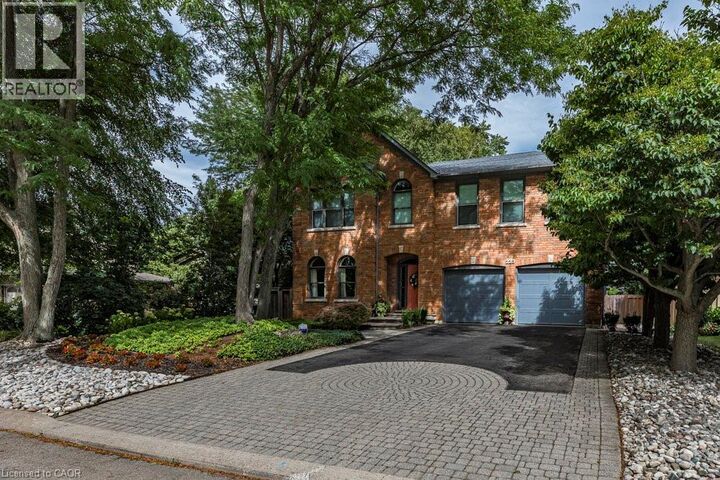 223 Briar Hill Crescent  Ancaster ON L9G 3M9 photo