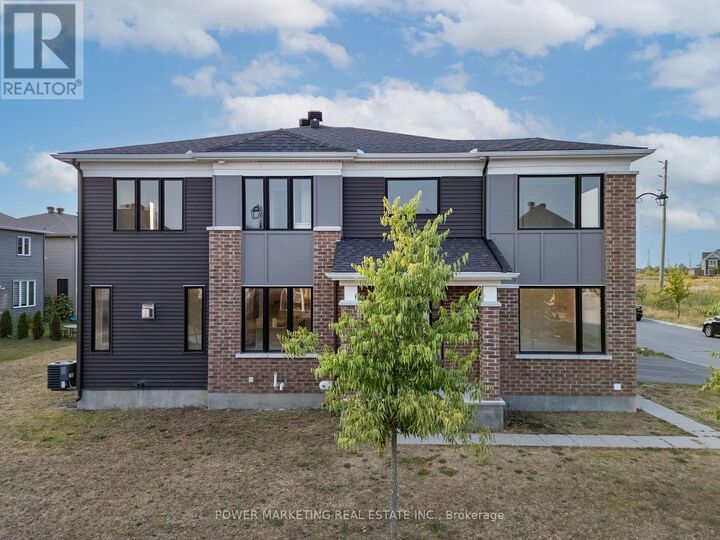 Property Photo: 701 Megrez Way ON K2J 6S9