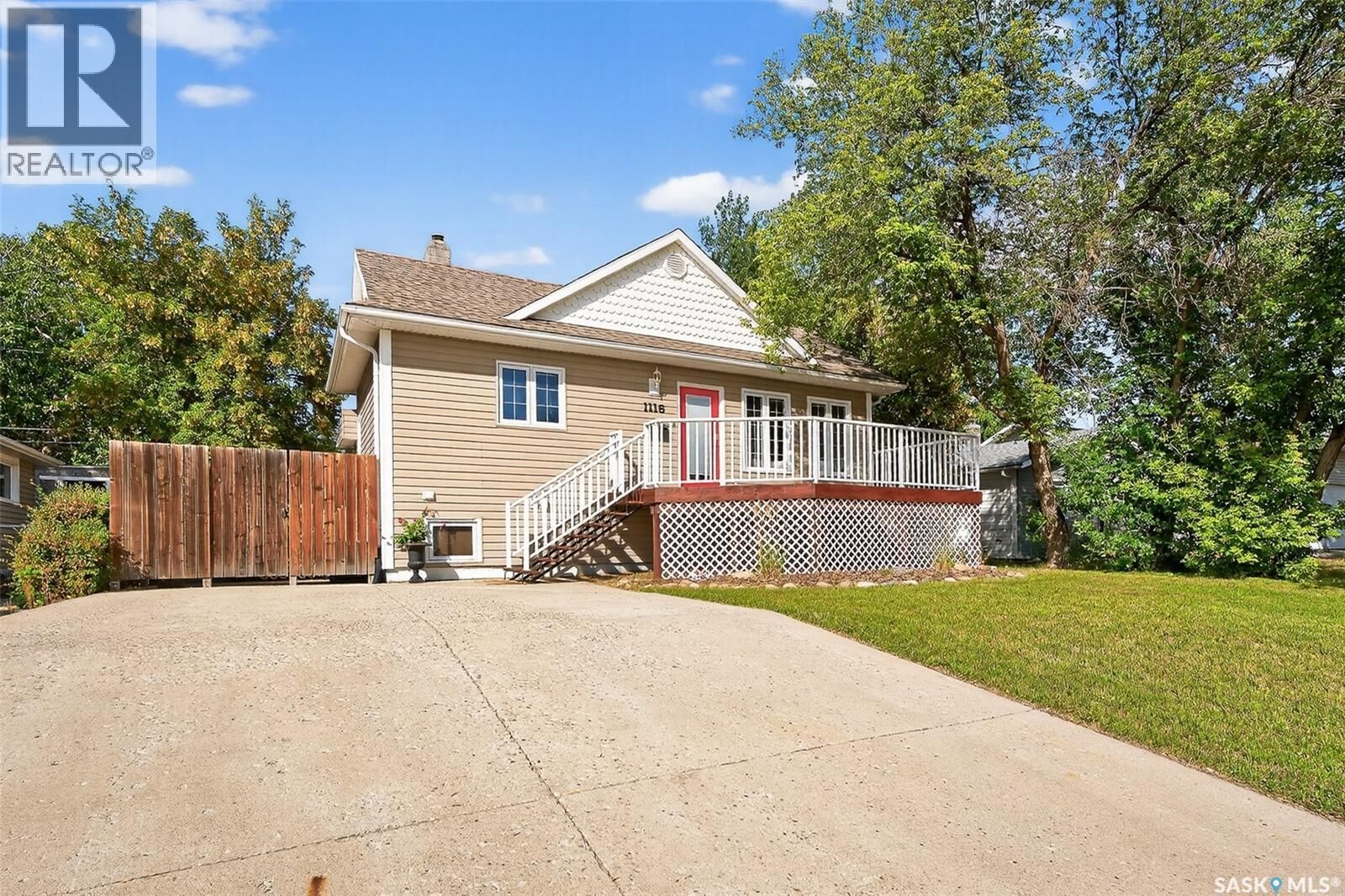 Property Photo:  1116 Hochelaga Street W  SK S6H 2J2 