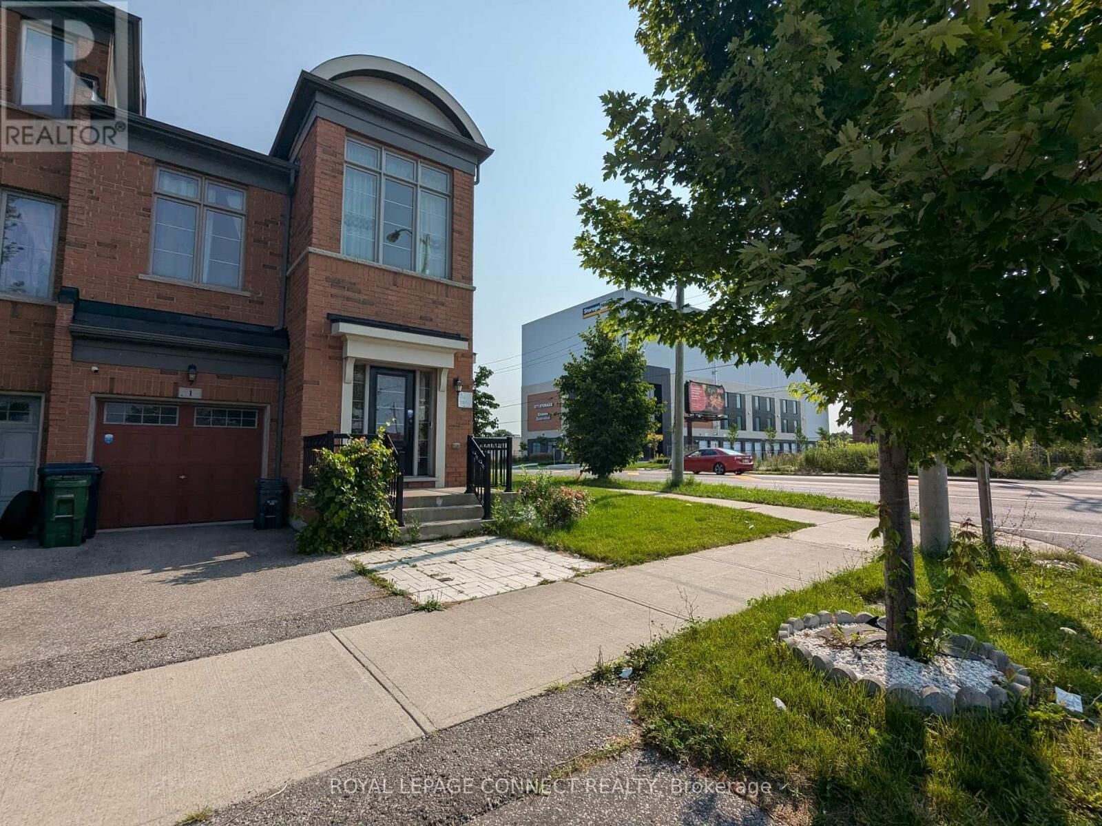 Property Photo:  1 Lily Cup Avenue Main  ON M1L 0H4 