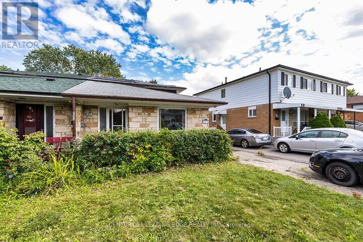 Property Photo:  6872 Darcel Avenue  ON L4T 2W5 