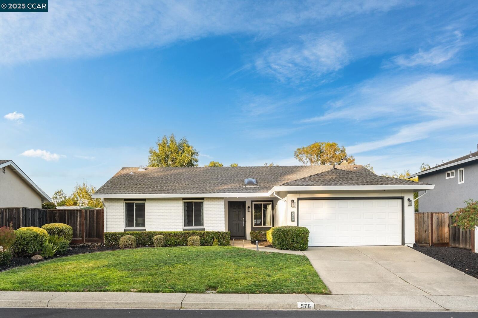 Property Photo:  576 Santander Dr  CA 94583 