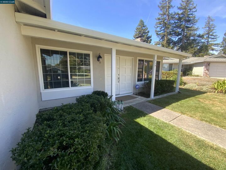 Property Photo:  315 Cindy Ct  CA 94583 