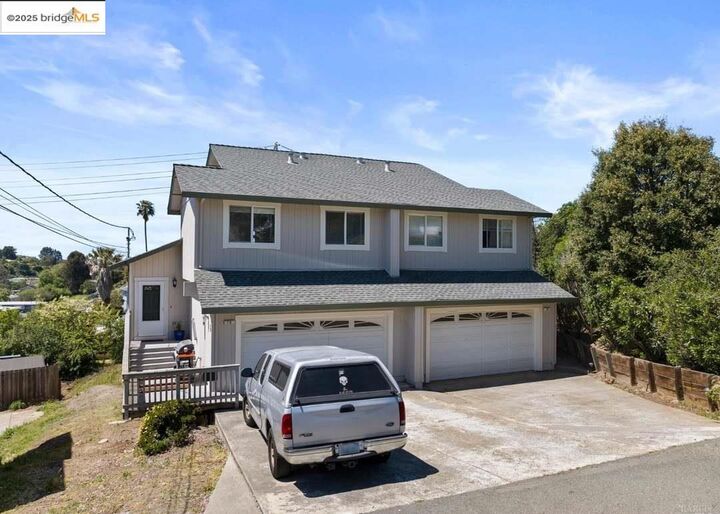 13 Aspen Ct  Vallejo CA 94591 photo