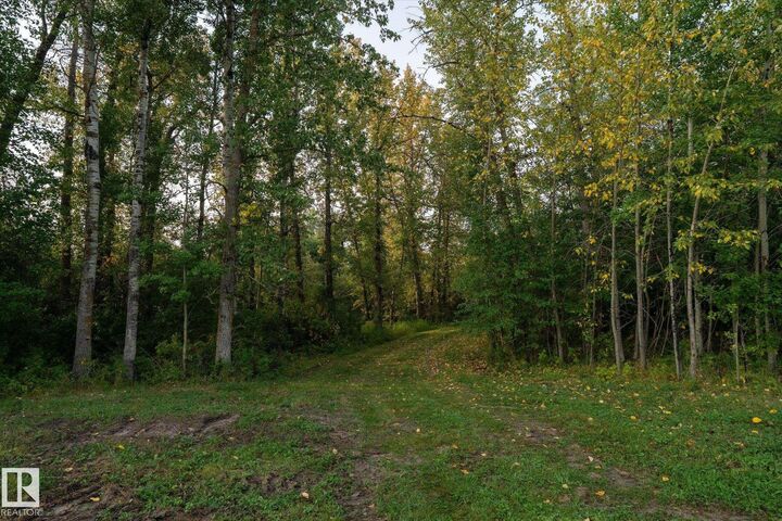 Property Photo: Twp Rd 572A Hwy 33 AB T0A 1N6