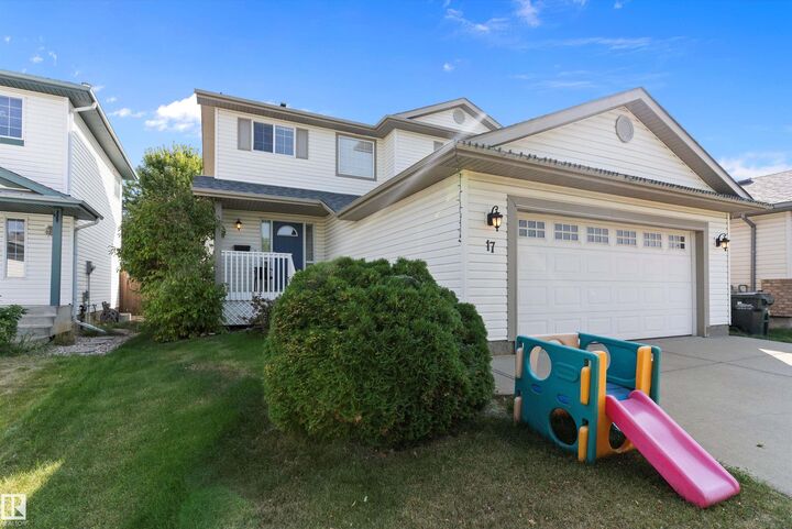 Property Photo:  17 Crocus Way  AB T8H 2J9 