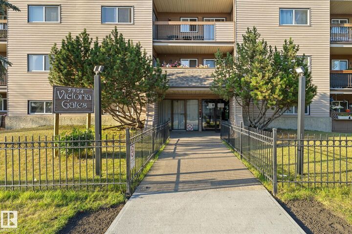 Property Photo: 2904 139 Avenue NW 202 AB T5Y 1P7