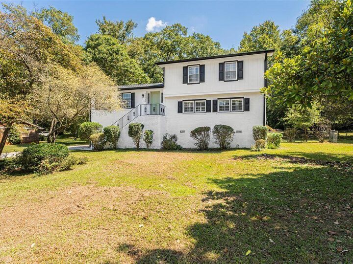 Property Photo: 10134 Carlton Trail NW GA 30014