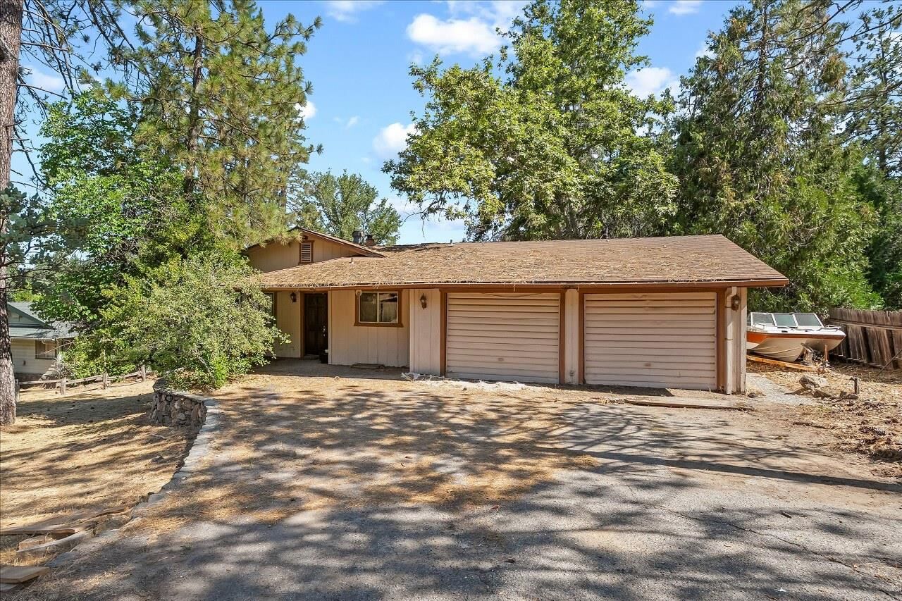 Property Photo:  39775 Pine Ridge Road  CA 93644 