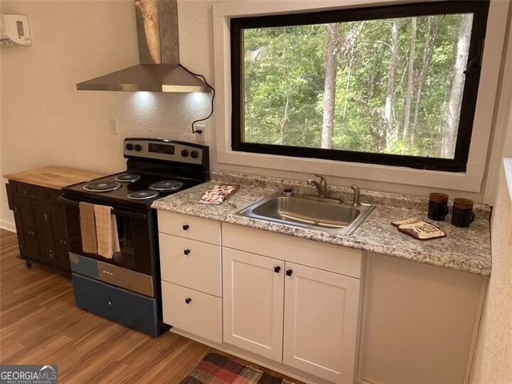 Property Photo: 37 Hawk Court GA 30577