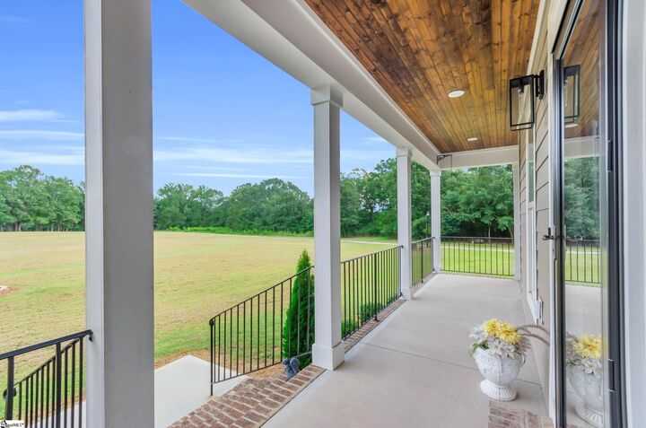Property Photo: 1020 Reedy Fork Road SC 29669