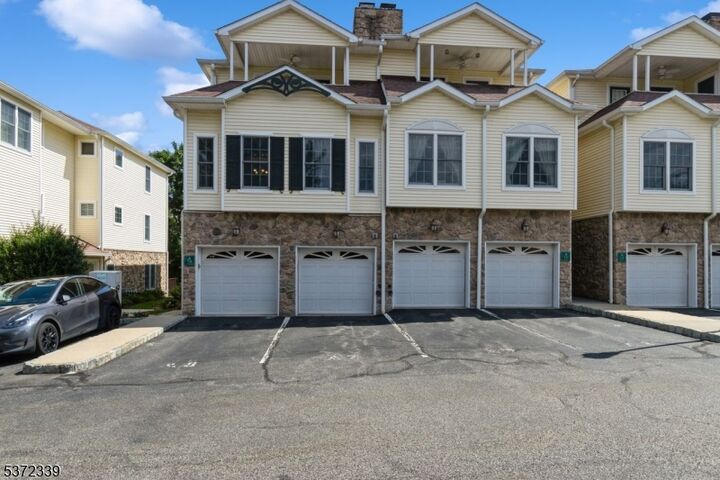 Property Photo: 91 Roseland Ave A8 NJ 07006