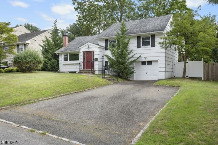 Property Photo:  35 Grissing Ct  NJ 07009 
