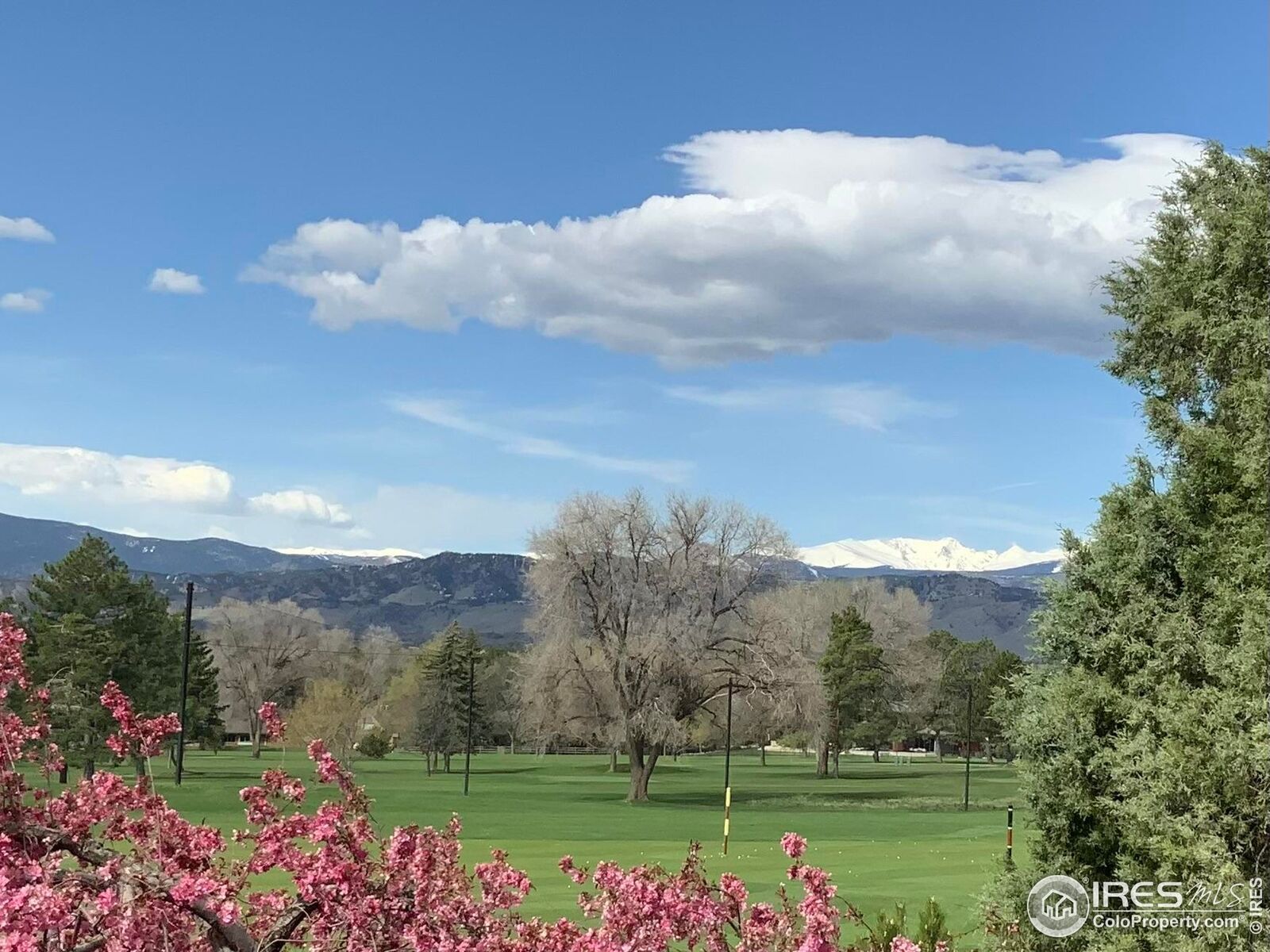 Property Photo: 4943 Clubhouse Ct CO 80301