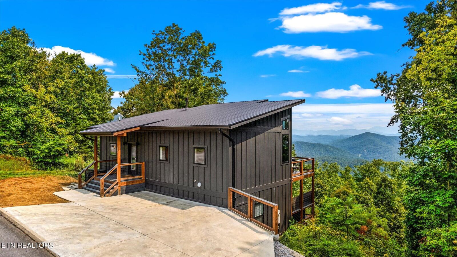 Property Photo:  688 Shell Mountain Rd  TN 37876 