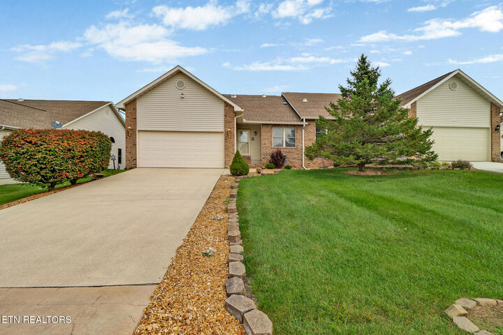 Property Photo: 162 Woodgate Drive TN 38571