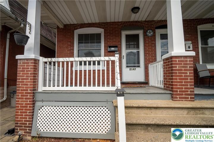 Property Photo: 2147 Hay Street PA 18042