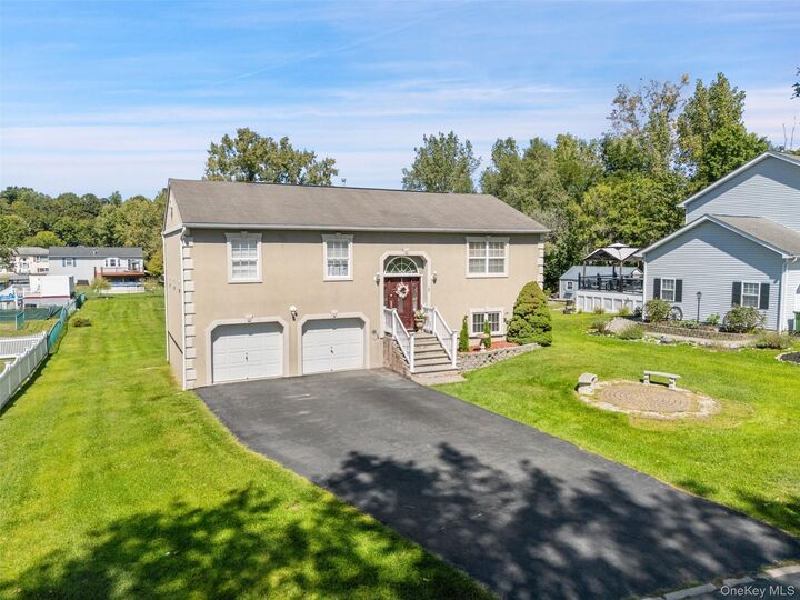 2 Danielle Court  Middletown NY 10940 photo