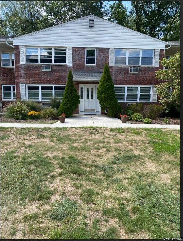 Property Photo: 225 N Middletown Road E NY 10965