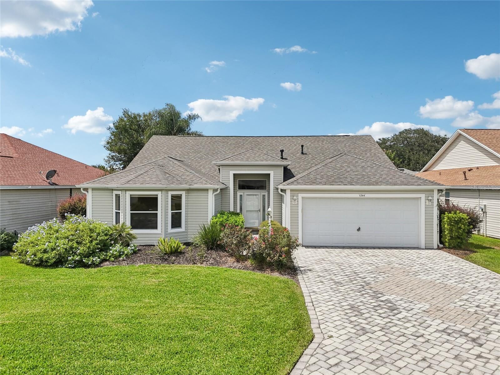 Property Photo:  1264 Niles Court  FL 32162 