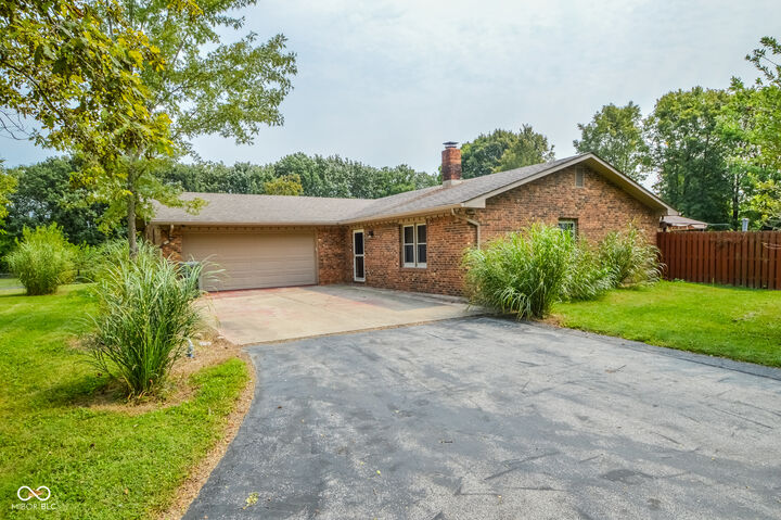 Property Photo:  6709 E Thompson Road  IN 46237 