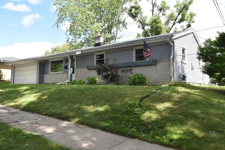 Property Photo:  832 S 88th St  WI 53214 