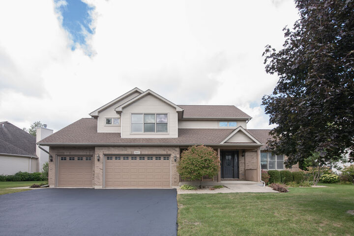 Property Photo: 3467 Roseman Lane IL 60115