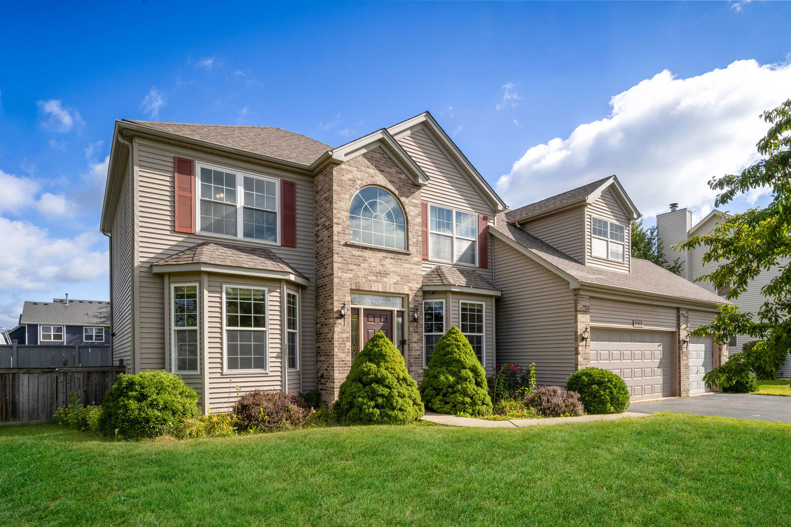 Property Photo:  1163 Western Lane  IL 60560 