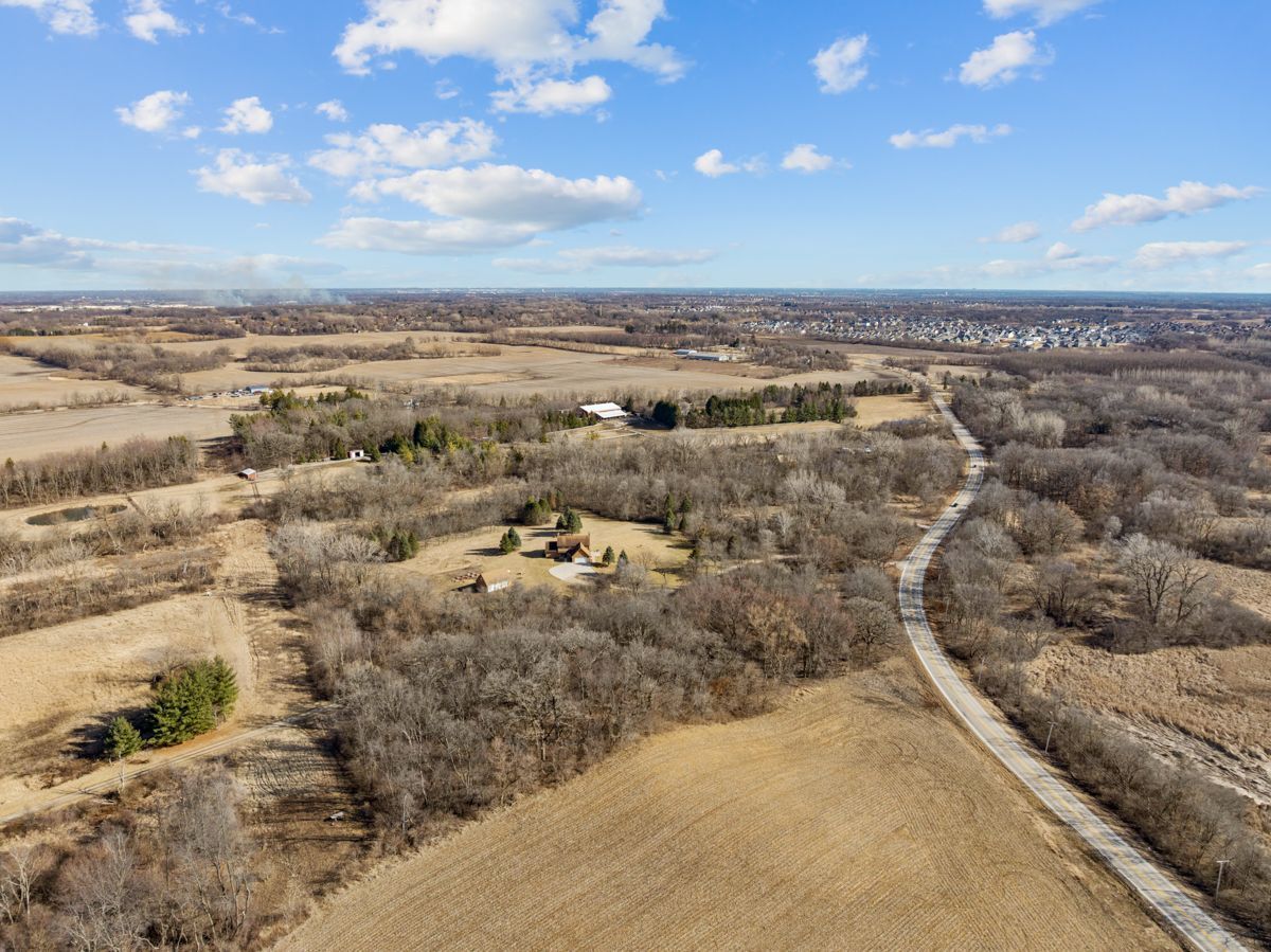 Property Photo:  14N515 Highland Avenue  IL 60124 