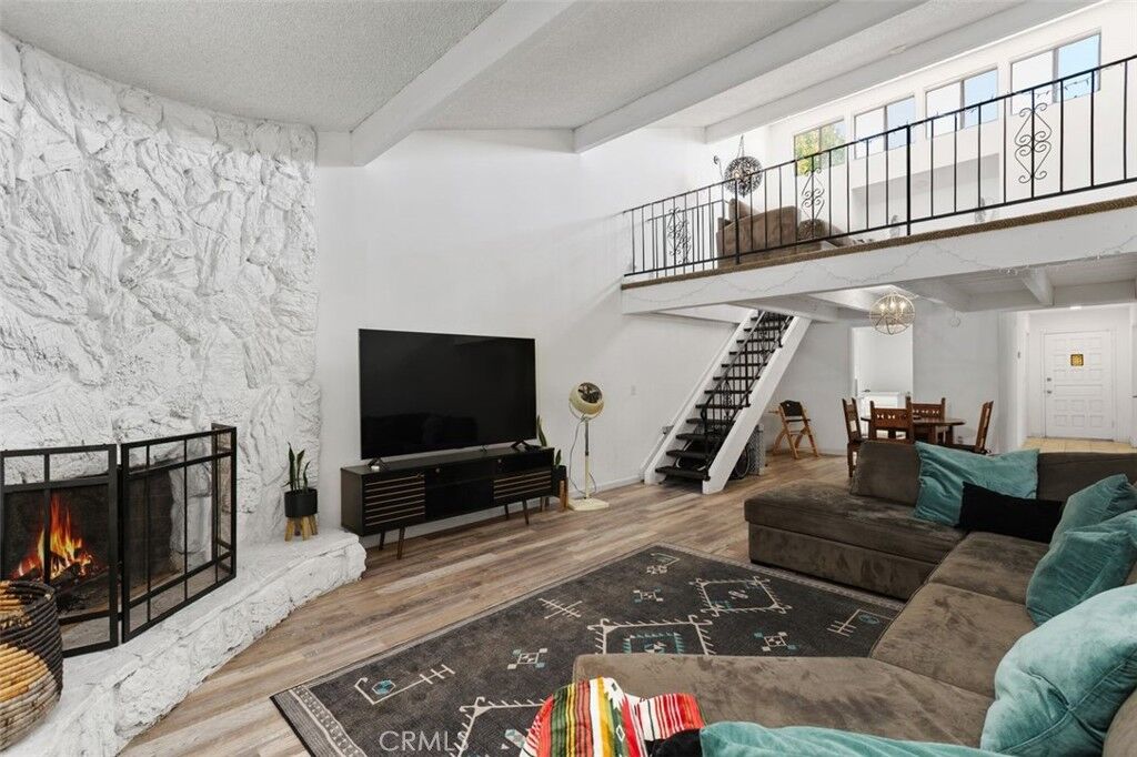 Property Photo: 5082 Los Olivos Way CA 92505