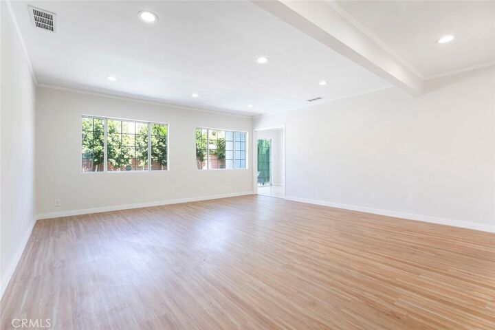 Property Photo:  12527 Stagg Street  CA 91605 