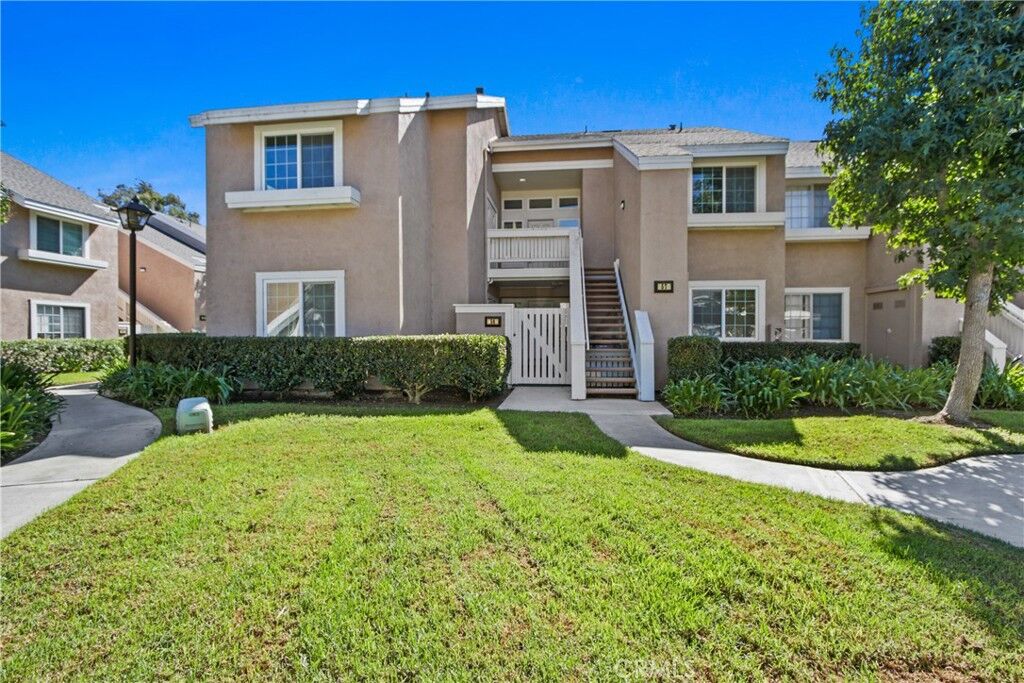 Property Photo: 57 Woodleaf CA 92614