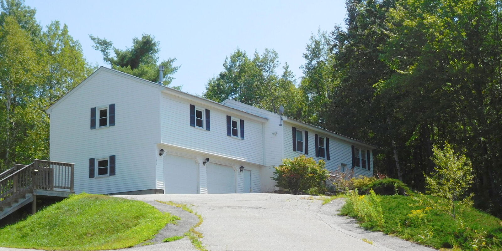 Property Photo: 560 Broad Street ME 04210