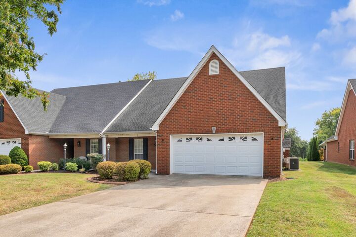 Property Photo:  2555 Shinnecock Ct  TN 37127 