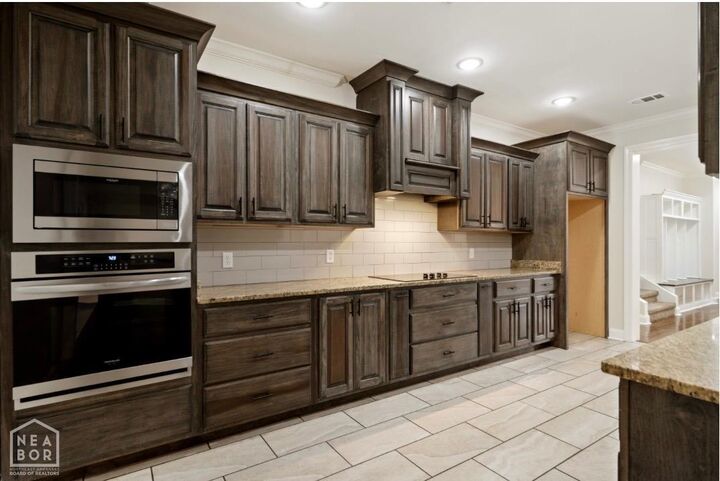 Property Photo:  828 Laura Lea  AR 72405 