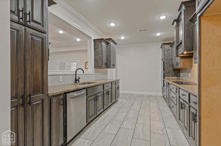 Property Photo:  828 Laura Lea  AR 72405 