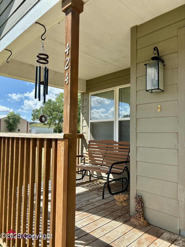 Property Photo:  424 A Red Bluff Rd -  WY 82720 