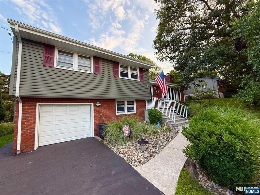 Property Photo:  156 Dorothy Drive  NJ 07508 
