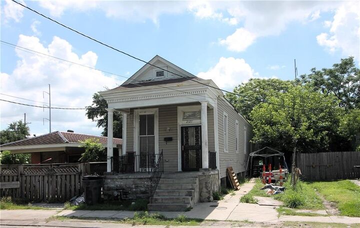 Property Photo: 2127 Almonaster Avenue LA 70117
