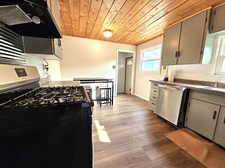 Property Photo: 401 5th Avenue NE MN 56441