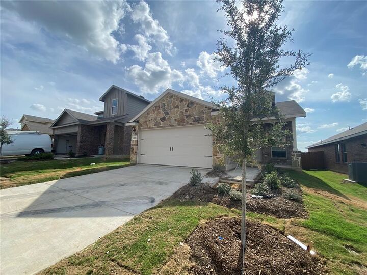 Photo de la propriété:  1315 Draper Lane  TX 75126 