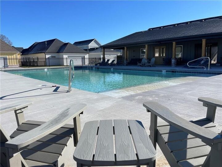 Property Photo: 6810 Winterwood Avenue AR 72762