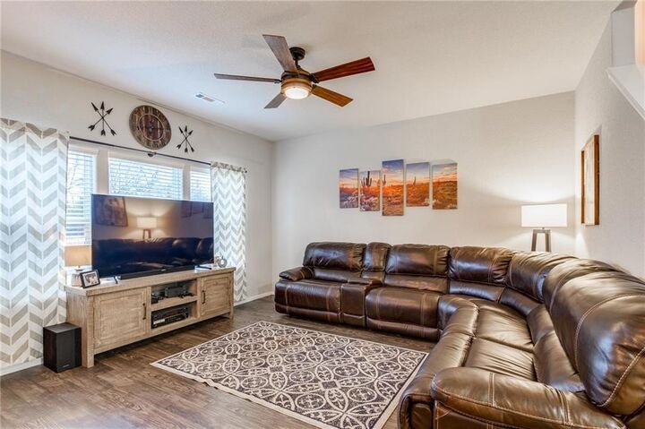 Property Photo: 5066 Claxton Circle AR 72704