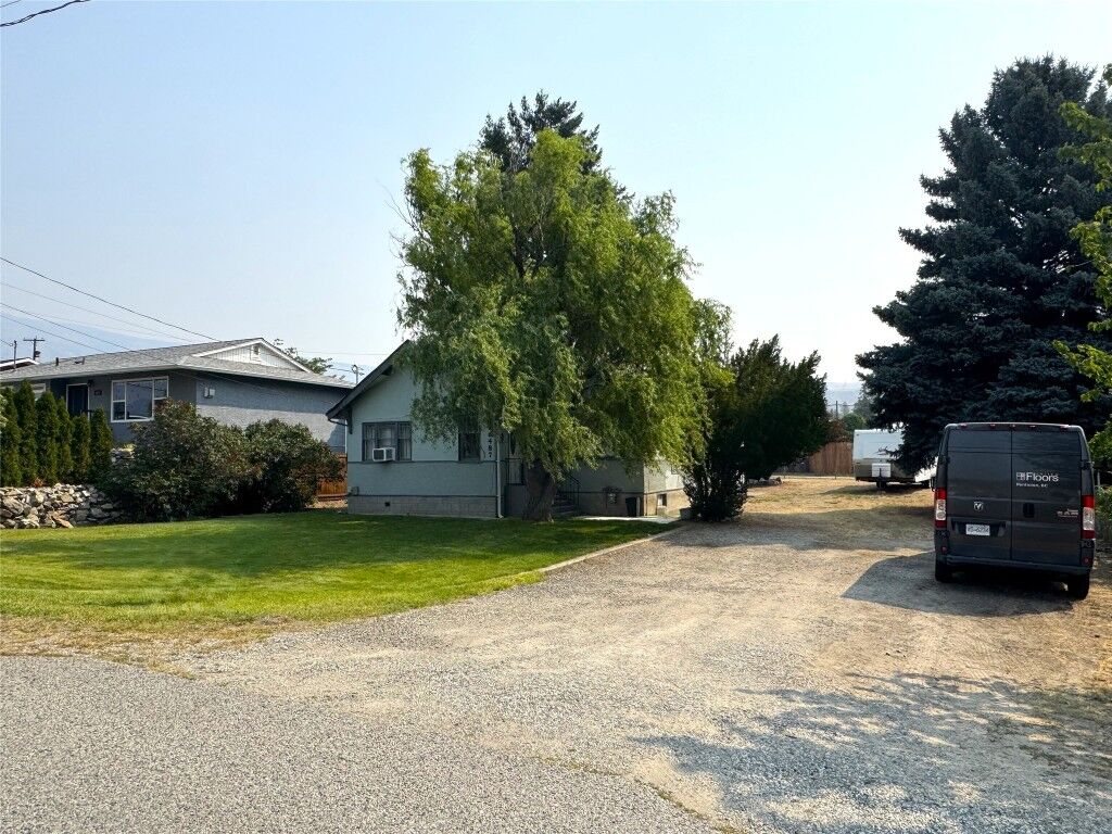 Property Photo: 6487 Badger Street BC V0H 1T3