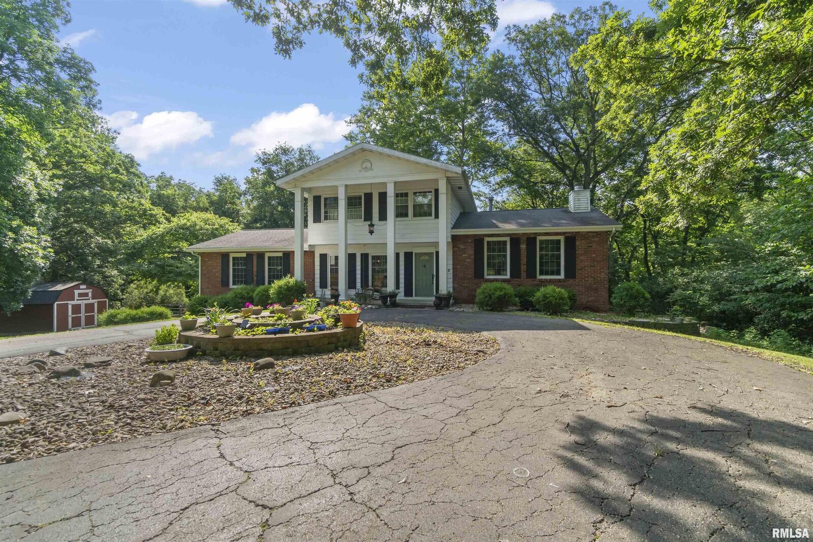 Property Photo: 3858 Sunset Drive IL 61554