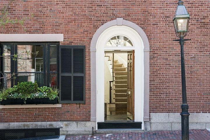 Property Photo:  16 W Cedar St  MA 02108 