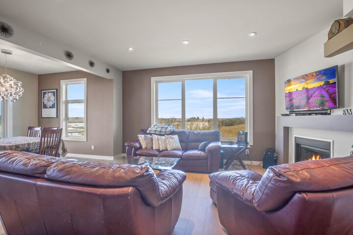 Property Photo: 38 Vista Close AB T4M 0L3