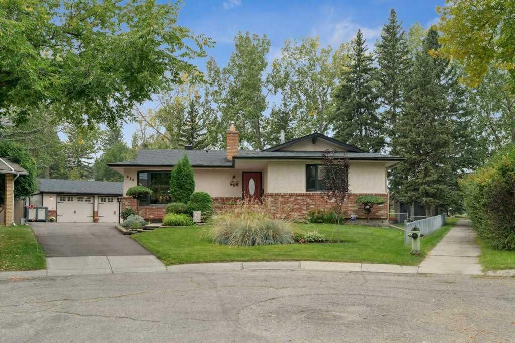 Photo de la propriété: 318 Oakhill Place SW AB T2V 3X5