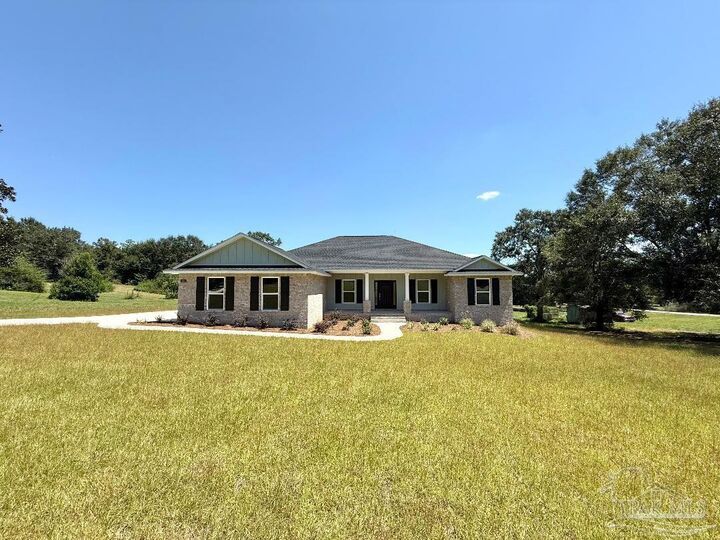 Property Photo: 3150 Schifko Rd FL 32533